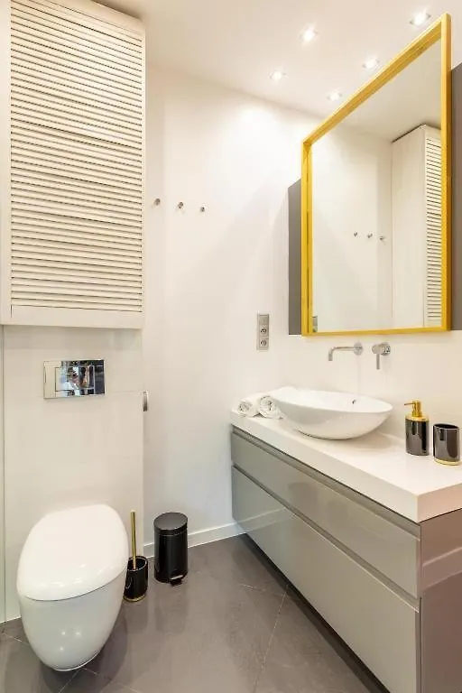 Urban Chic - City Center - Cozy Apartment - Zurawia Warsaw 0*,  Poland