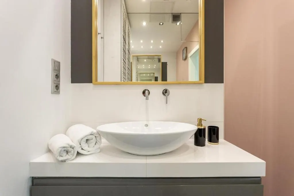 Urban Chic - City Center - Cozy Apartment - Zurawia Warsaw