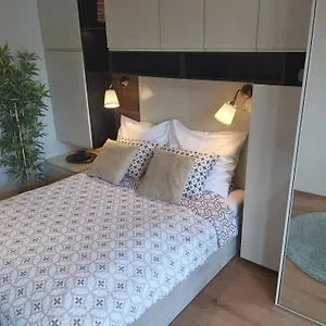 Apartamento Siedmiogrodzka - Most Handy Location, Aircon & Garage Free, Varsovia